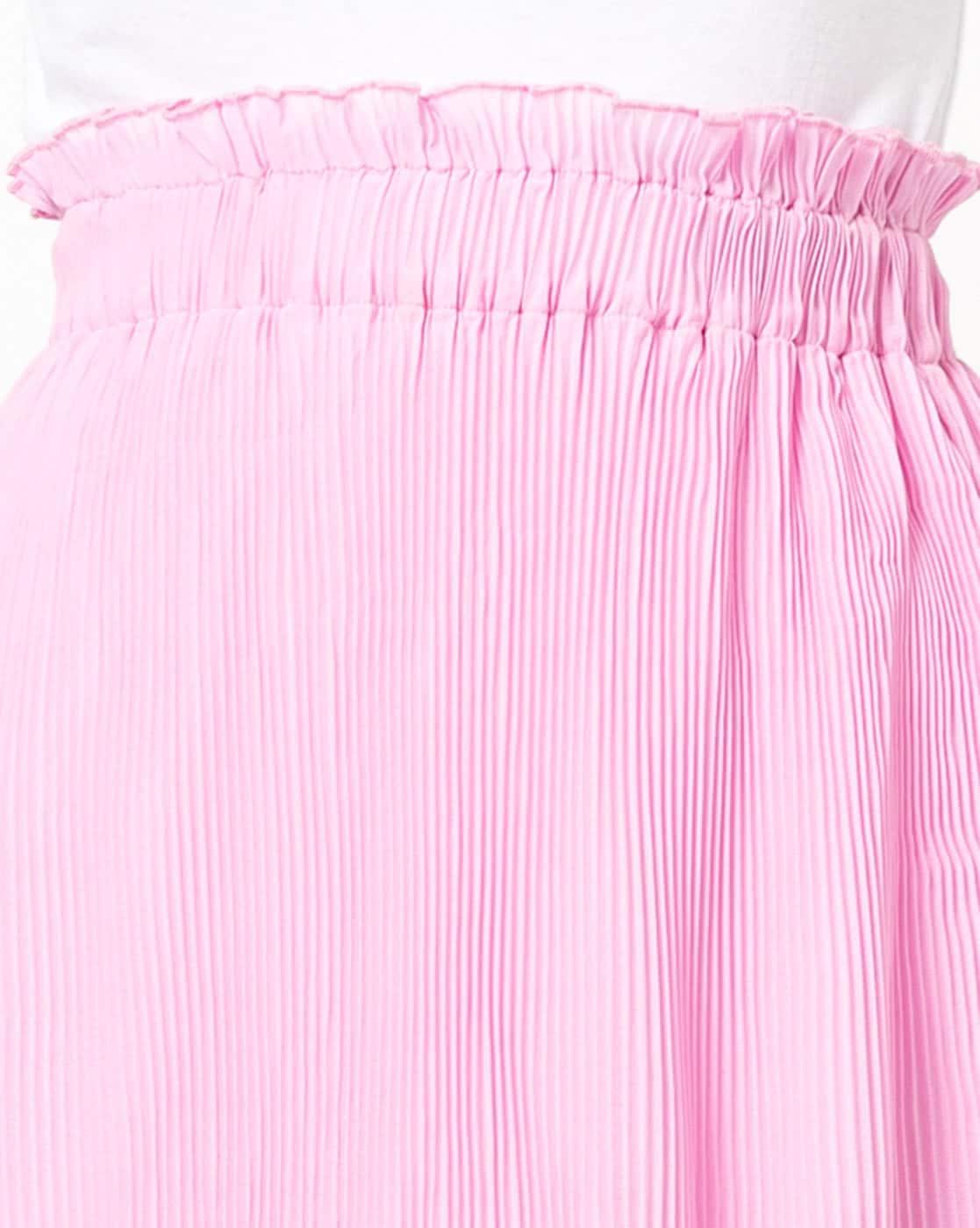 Smock Design On Ladies Skirt